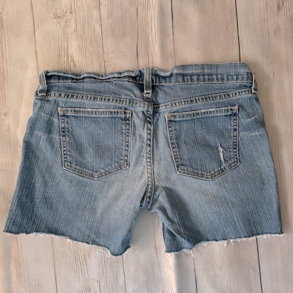 Denim frayed shorts - Picture 2 of 5